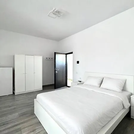 Nubia Sea View 3 * 科斯蒂内什蒂